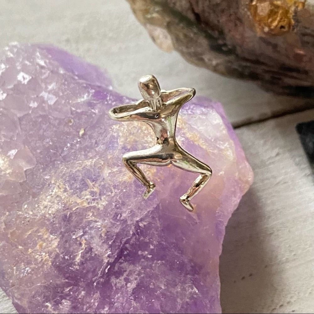 Sterling Silver Climbing Man Ear Cuff - Picture 4 of 4